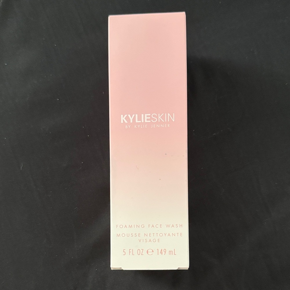 Kylie Skin Foaming Face Wash